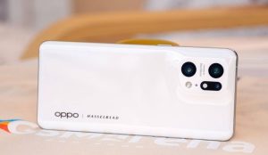 Kamera Canggih dengan Sensor Premium