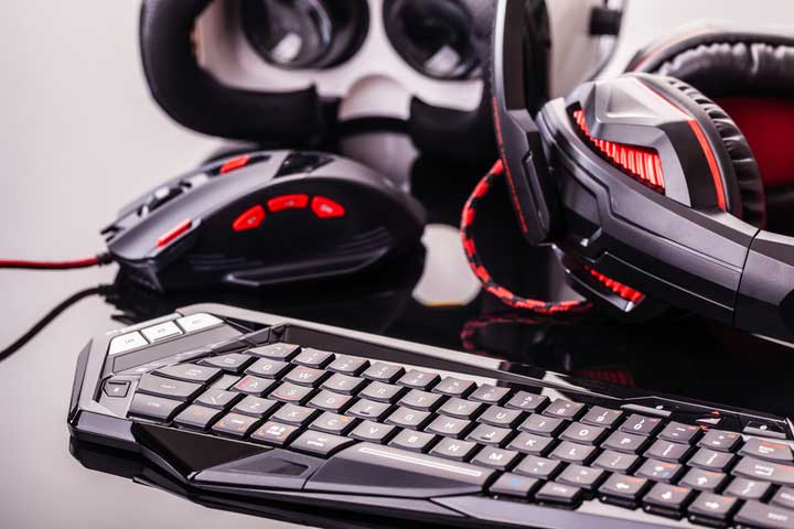 Peripherals Gaming Terbaik 2025: Mouse, Keyboard, dan Headset yang Wajib Dimiliki Gamer Pro